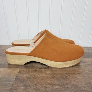 🆕️Aerie Brown Faux Suede Open Back Wooden Sole Clog Mule